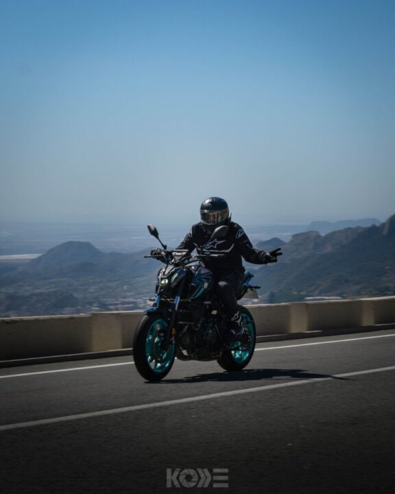 FOTOGRAFO KODE KODEFILMS STREETPICS CARRASQUETA CURVAS Y MOTOS