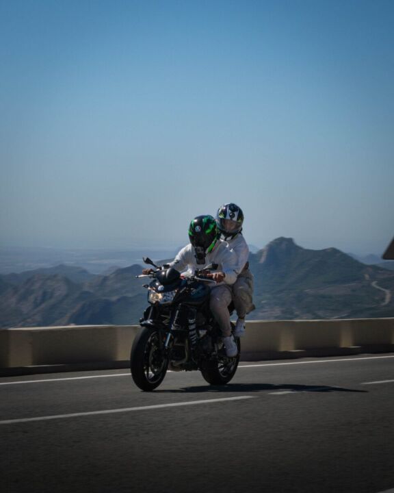 FOTOGRAFO KODE KODEFILMS STREETPICS CARRASQUETA CURVAS Y MOTOS