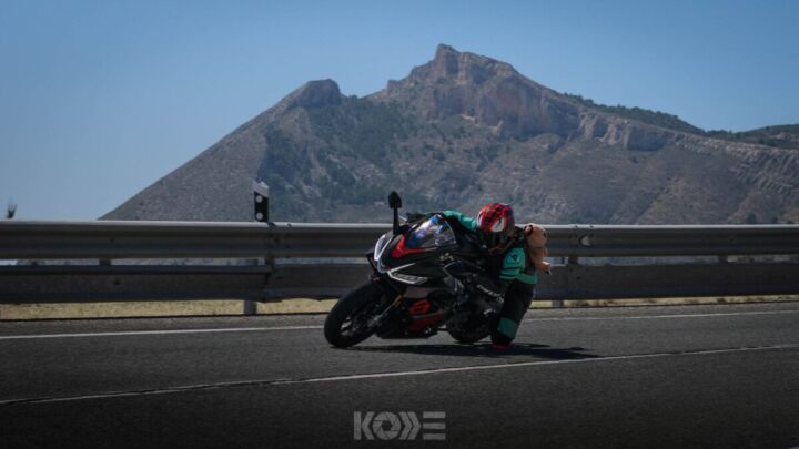 FOTOGRAFO KODE KODEFILMS STREETPICS CARRASQUETA CURVAS Y MOTOS