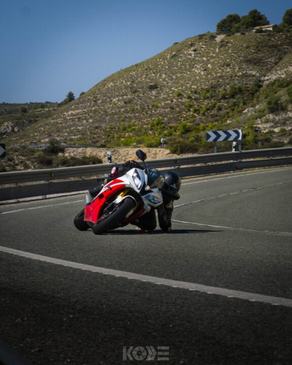FOTOGRAFO KODE KODEFILMS STREETPICS CARRASQUETA CURVAS Y MOTOS