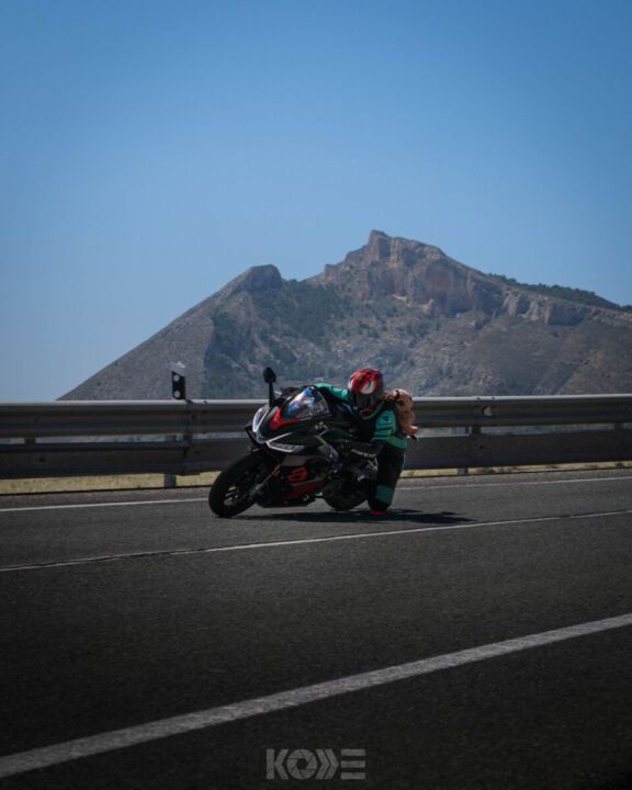 FOTOGRAFO KODE KODEFILMS STREETPICS CARRASQUETA CURVAS Y MOTOS