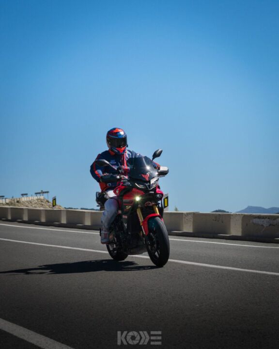 FOTOGRAFO KODE KODEFILMS STREETPICS CARRASQUETA CURVAS Y MOTOS