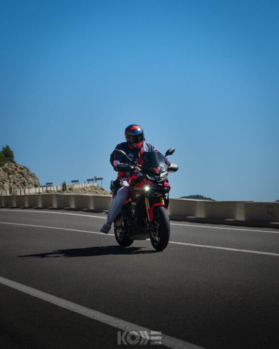 FOTOGRAFO KODE KODEFILMS STREETPICS CARRASQUETA CURVAS Y MOTOS