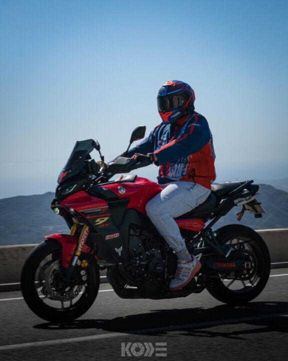 FOTOGRAFO KODE KODEFILMS STREETPICS CARRASQUETA CURVAS Y MOTOS