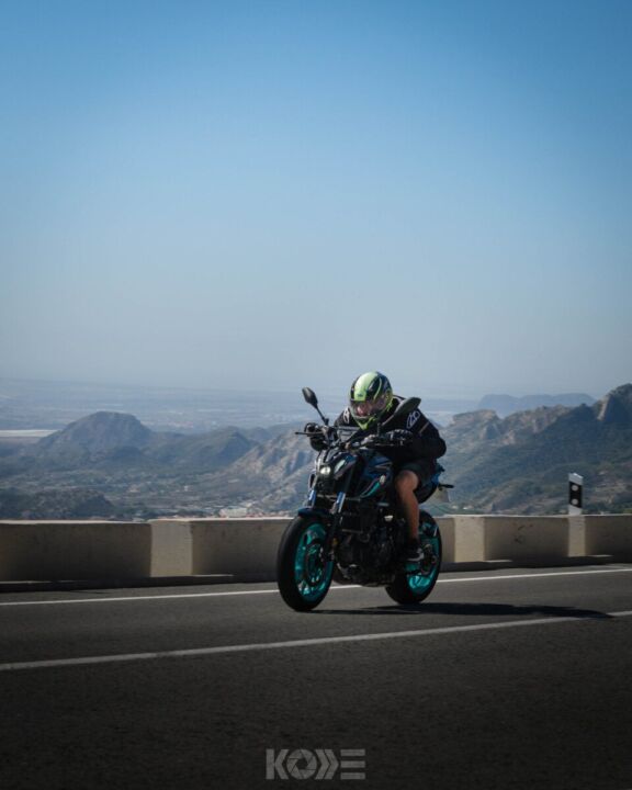 FOTOGRAFO KODE KODEFILMS STREETPICS CARRASQUETA CURVAS Y MOTOS
