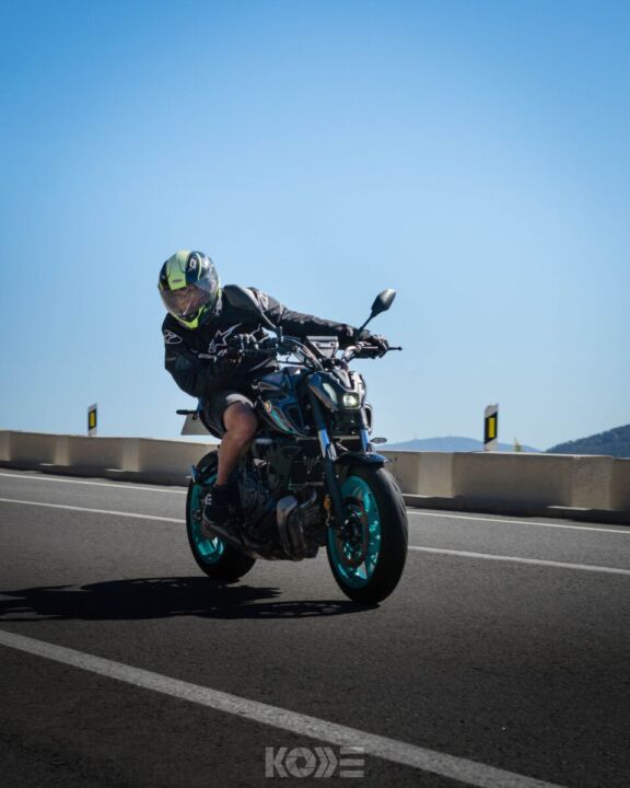 FOTOGRAFO KODE KODEFILMS STREETPICS CARRASQUETA CURVAS Y MOTOS